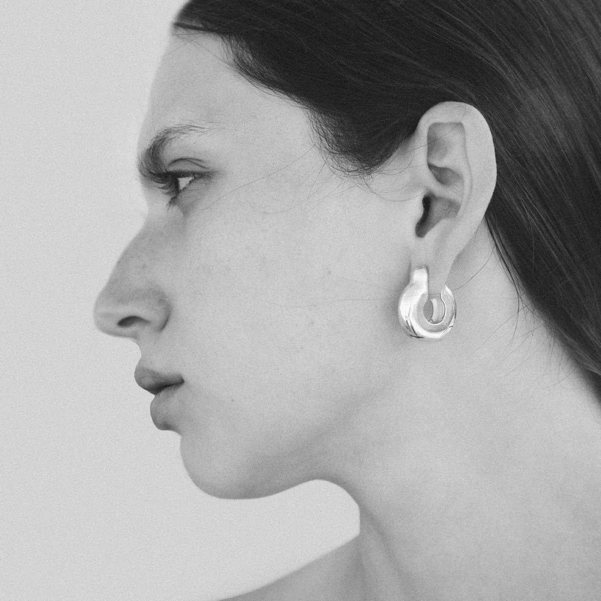 Large Ample Hinge Hoops